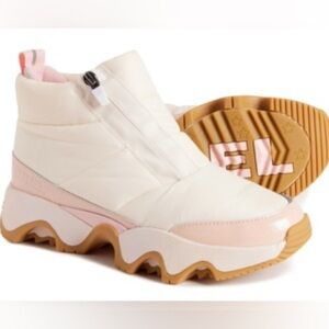 Sorel Women's Kinetic Impact Puffy Zip Waterproof Boot in an off-white/pink NWT